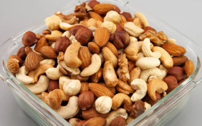 Raw, Roasted, or Soaked? The Best Way to Eat Nuts and Seeds for Maximum Benefits